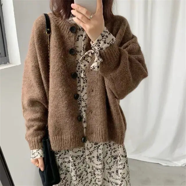 https://ae01.alicdn.com/kf/Hd346560435ad4d0386579685649df6efA/Cardigan-Women-Fashion-Solid-Lazy-Style-Single-Breasted-Minimalist-College-Harajuku-All-match-Ulzzang-Comfortable-Autumn.jpg_640x640.jpg