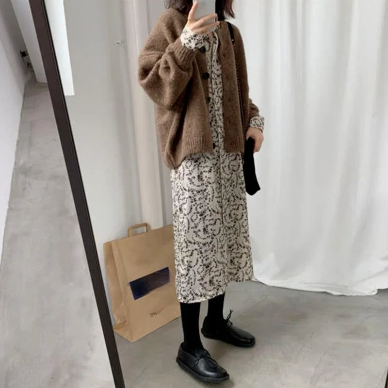 https://ae01.alicdn.com/kf/Ha410a8f6347c4ea5bf5e82bd0136d26aK/Cardigan-Women-Fashion-Solid-Lazy-Style-Single-Breasted-Minimalist-College-Harajuku-All-match-Ulzzang-Comfortable-Autumn.jpg
